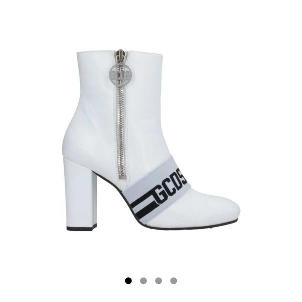 GCDS boots